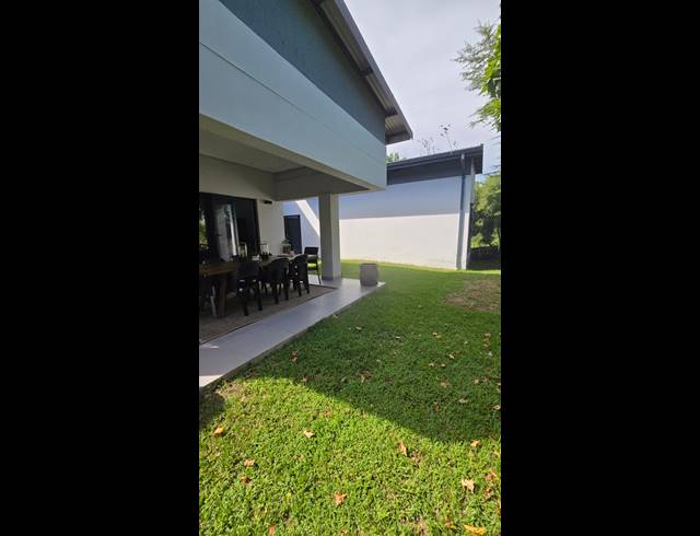 3 BEDROOM FREESTANDING FOR SALE IN PALM LAKES ESTATE